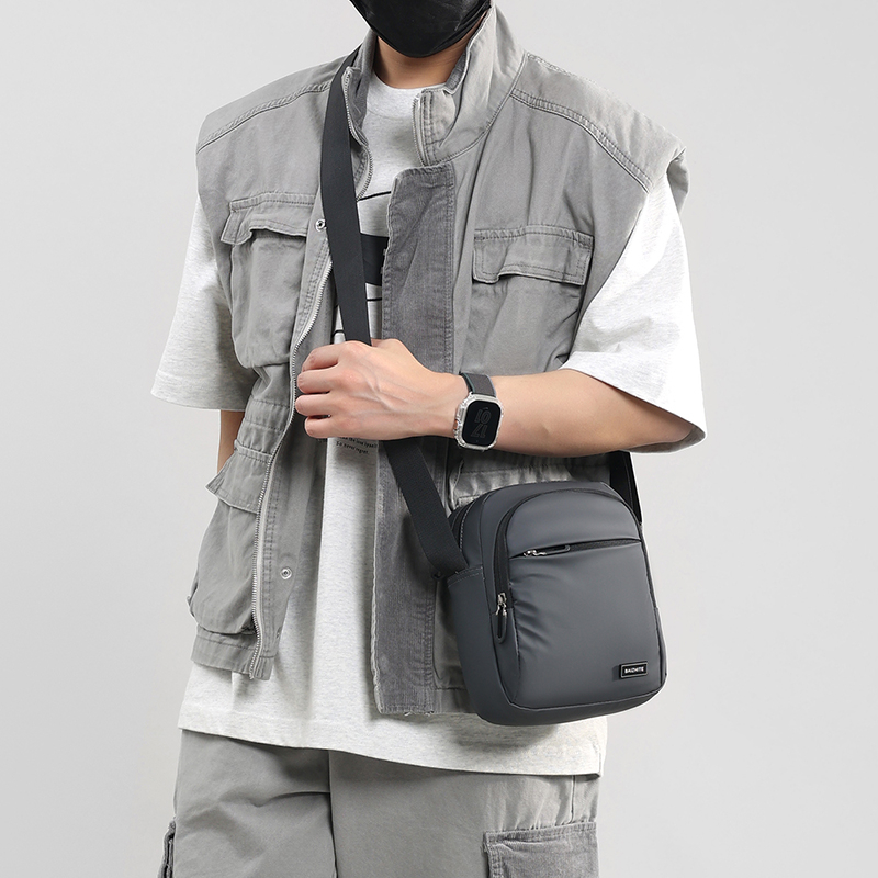 Men Climbing Crossbody Bag Out - Cycling Commute Training recension och pris